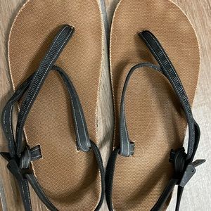 Earth Runners Circadian Sandals